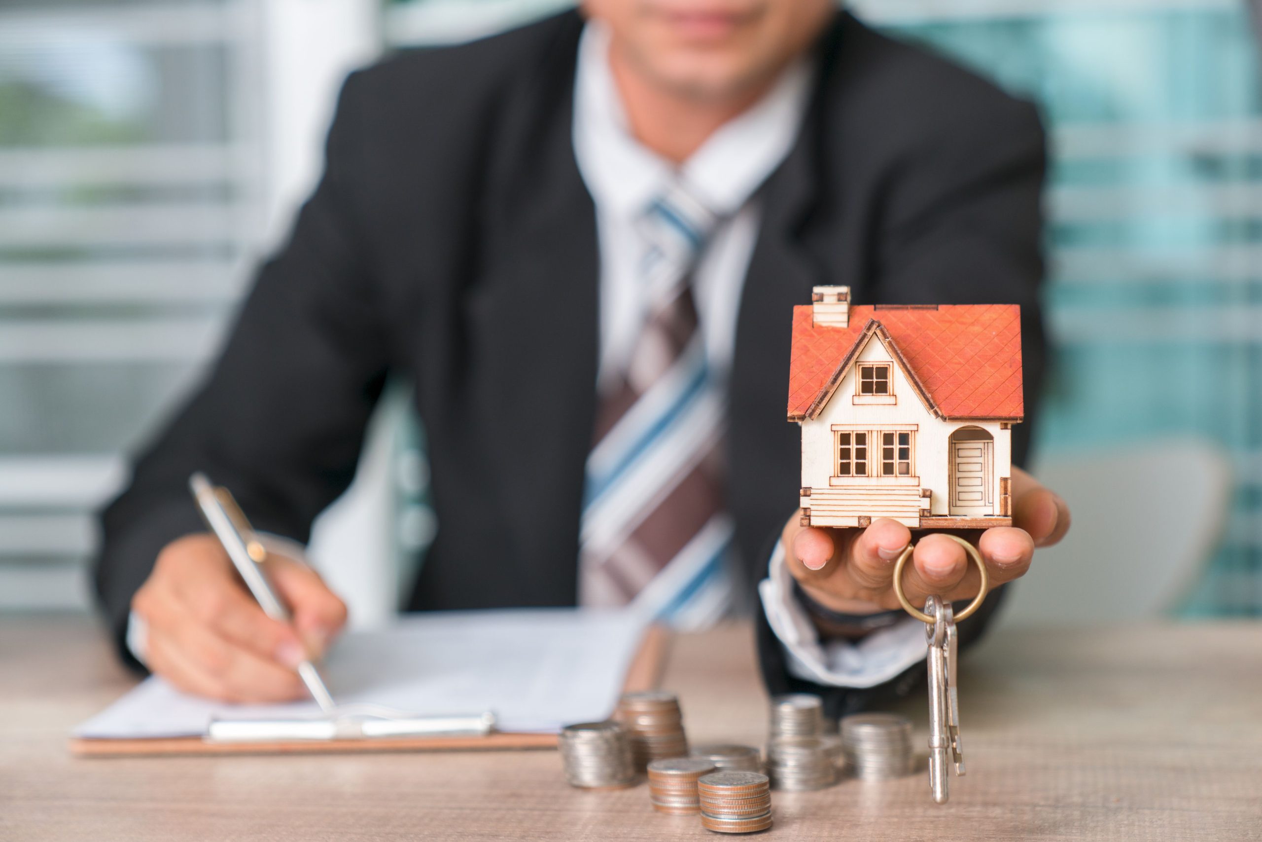 Maximizing Value: The Benefits of Selling to Cash Homebuyers